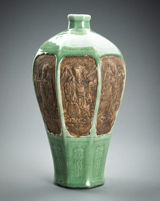 Lot 1367 - A MOLDED LONGQUAN CELADON GLAZED OCTAGONAL VASE, MEIPING, SONG-STYLE