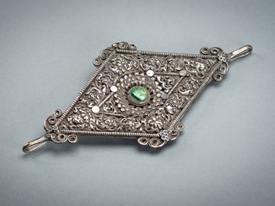 AN OPENWORK TIBETAN SILVER PECTORAL, 19th CENTURY