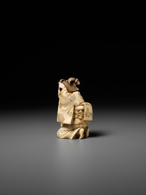 Lot 167 - TAIMIN: AN IVORY OKIMONO OF A MOTHER AND CHILD