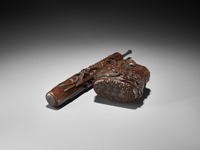 Lot 353 - A RARE TABAKO-IRE SET DEPICTING SHISHI AND PEONY AND DAIKOKU’S RAT