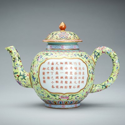 A LIME-GREEN GROUND FAMILLE ROSE PORCELAIN TEAPOT AND COVER, QING DYNASTY OR LATER