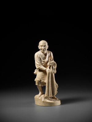 Lot 284 - HOKO: A FINE TOKYO SCHOOL IVORY OKIMONO OF AN ELDERLY FISHERMAN WITH HIS NET