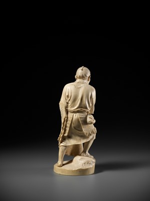 Lot 284 - HOKO: A FINE TOKYO SCHOOL IVORY OKIMONO OF AN ELDERLY FISHERMAN WITH HIS NET