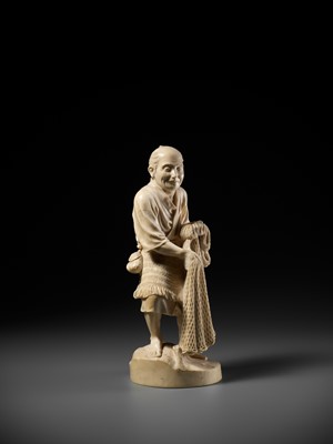Lot 284 - HOKO: A FINE TOKYO SCHOOL IVORY OKIMONO OF AN ELDERLY FISHERMAN WITH HIS NET
