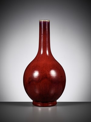 Lot 105 - A SUPERB LANGYAO BOTTLE VASE, CHANGJINGPING, CHINA, 18TH CENTURY