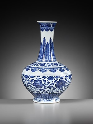 Lot 277 - A BLUE AND WHITE ‘MING-STYLE’ BOTTLE VASE, QIANLONG MARK AND PERIOD