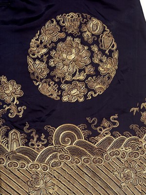 Lot 353 - A WOMAN’S SILVER AND GOLD-EMBROIDERED SILK ROUNDEL ROBE, 19TH CENTURY