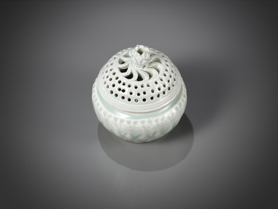 Lot 75 - A SMALL QINGBAI CENSER AND COVER, NORTHERN SONG DYNASTY