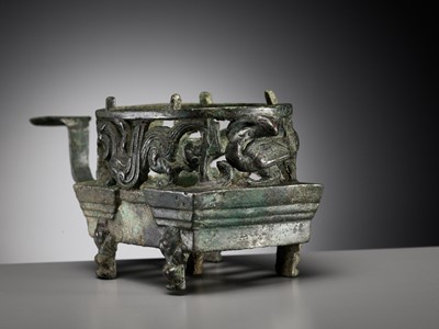 Lot 102 - A ‘FOUR AUSPICIOUS BEASTS’ (SI XIANG) BRONZE BRAZIER, HAN DYNASTY, CHINA, 206 BC-220 AD