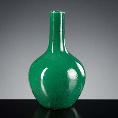 Lot 542 - AN APPLE-GREEN GLAZED BOTTLE VASE, TIANQIUPING, QING DYNASTY