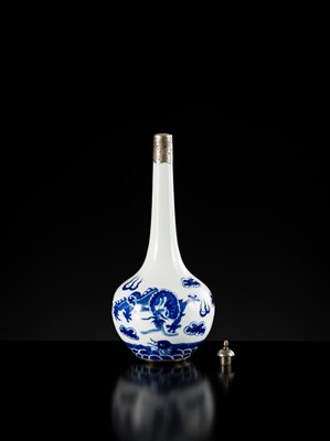 Lot 161 - A BLEU DE HUÊ ‘CARP AND DRAGON’ VASE