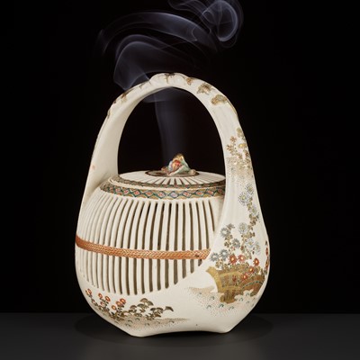 Lot 135 - A FINE SATSUMA CERAMIC INCENSE BURNER (KORO)