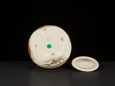 Lot 135 - A FINE SATSUMA CERAMIC INCENSE BURNER (KORO)
