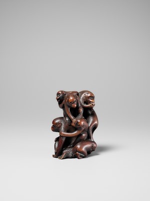 Lot 260 - A FINE WOOD OKIMONO DEPICTING A PILE OF MONKEYS