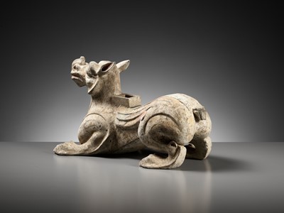 Lot 62 - A PAINTED POTTERY ‘MYTHICAL BEAST’ STAND, EASTERN HAN DYNASTY