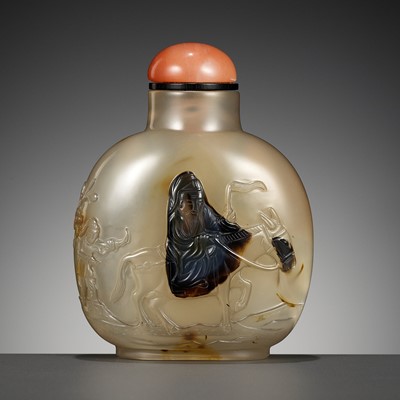 Lot 130 - A CAMEO AGATE ‘HUANG CHENGYAN’ SNUFF BOTTLE, ATTRIBUTED TO THE CAMEO INK-PLAY MASTER, OFFICIAL SCHOOL, POSSIBLY IMPERIAL