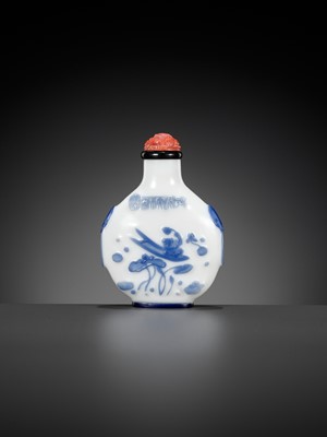 Lot 59 - AN INSCRIBED SAPPHIRE-BLUE OVERLAY GLASS SNUFF BOTTLE, YANGZHOU SCHOOL, CHINA, 1800-1880