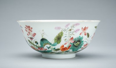 A FAMILLE ROSE ‘LOTUS POND’ PORCELAIN BOWL, TONGZHI MARK AND PERIOD