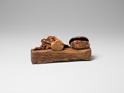 Lot 264 - A FINE AND LARGE WOOD OKIMONO OF ONO NO KOMACHI