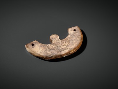 Lot 38 - AN IMPORTANT AND RARE JADE ‘MASK’ PENDANT, HUANG, LIANGZHU CULTURE