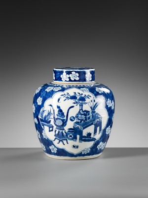 Lot 245 - A BLUE AND WHITE ‘HUNDRED ANTIQUES’ GINGER JAR AND COVER, 18TH – 19TH CENTURY