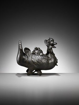 Lot 109 - A MASSIVE BRONZE ‘MANDARIN DUCK’ CENSER AND COVER, MING DYNASTY