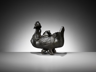 Lot 109 - A MASSIVE BRONZE ‘MANDARIN DUCK’ CENSER AND COVER, MING DYNASTY