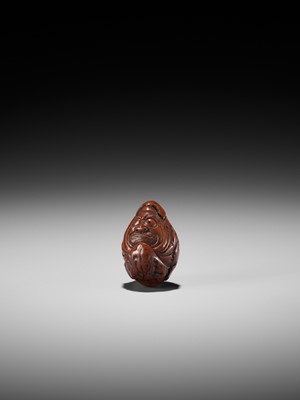 Lot 376 - A KURUMI (WALNUT) NETSUKE OF A ROLY POLY DARUMA