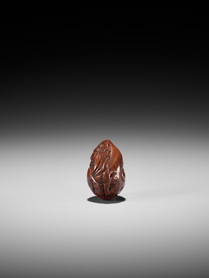 Lot 376 - A KURUMI (WALNUT) NETSUKE OF A ROLY POLY DARUMA