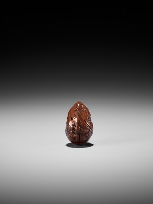 Lot 376 - A KURUMI (WALNUT) NETSUKE OF A ROLY POLY DARUMA