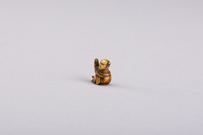 Lot 382 - A MARINE IVORY OJIME OF A KARAKO, 19th CENTURY