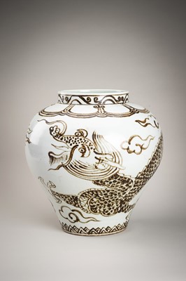 Lot 953 - AN UNDERGLAZE IRON-BROWN ‘DRAGON’ PORCELAIN JAR, JOSEON DYNASTY