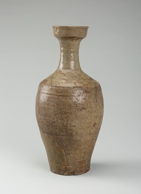 A CELADON GLAZED POTTERY VASE, GORYEO DYNASTY, 12TH CENTURY