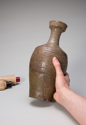 Lot 651 - A CELADON GLAZED POTTERY VASE, GORYEO DYNASTY, 12TH CENTURY