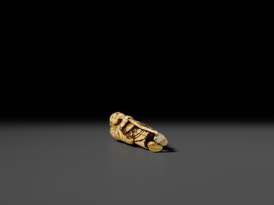 Lot 125 - AN IVORY NETSUKE OF TEKKAI SENNIN, STYLE OF MIURA YOSHINAGA