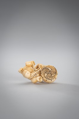 Lot 342 - A SMALL IVORY NETSUKE OF A BOY WITH A DRUM