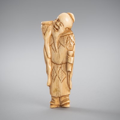 Lot 1495 - A FINE IVORY NETSUKE OF A SENNIN