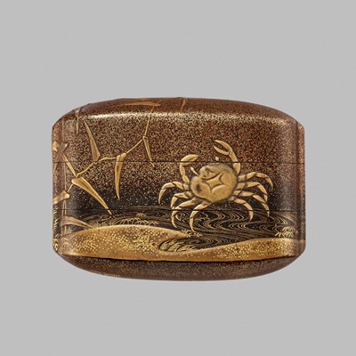 Lot 52 - SEKIFU: A FINE TWO-CASE LACQUER INRO DEPICTING CRABS ON THE SHORESIDE