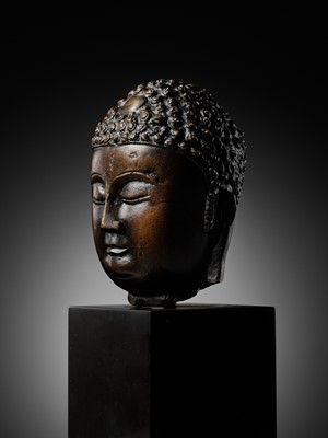 Lot 653 - A LARGE BRONZE HEAD OF BUDDHA, YUAN - EARLY MING DYNASTY, CHINA, 14TH-15TH CENTURY