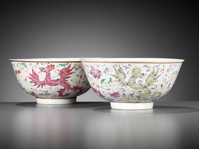 Lot 273 - A PAIR OF FAMILLE-ROSE 'PHOENIX' BOWLS, GUANGXU MARK AND PERIOD