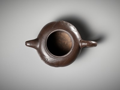 Lot 1384 - A YIXING STONEWARE ‘DRAGON AND CARP’ TEAPOT AND COVER, BY WANG YUYING, REPUBLIC PERIOD