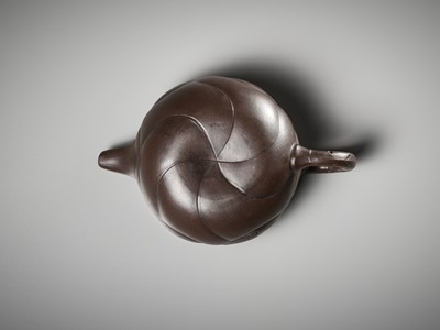 Lot 1384 - A YIXING STONEWARE ‘DRAGON AND CARP’ TEAPOT AND COVER, BY WANG YUYING, REPUBLIC PERIOD