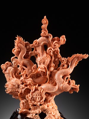 Lot 279 - A SUPERB CORAL CARVING OF A DRAGON IN FRONT VIEW, LATE QING DYNASTY TO REPUBLIC PERIOD