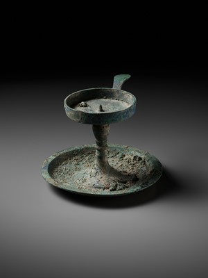 Lot 603 - A BRONZE OIL LAMP, HAN DYNASTY, EX MICHAEL GOEDHUIS