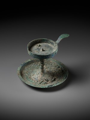 Lot 603 - A BRONZE OIL LAMP, HAN DYNASTY, EX MICHAEL GOEDHUIS