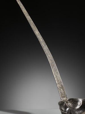 Lot 158 - A LARGE AND FINE SILVER LADLE, TANG DYNASTY