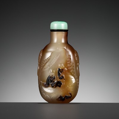 Lot 131 - A CAMEO AGATE ‘NOBLE PROFESSIONS’ SNUFF BOTTLE, ZHITING SCHOOL, SUZHOU, CHINA, 1760-1850
