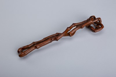 Lot 715 - A ROOT WOOD RUYI SCEPTER, 19TH CENTURY