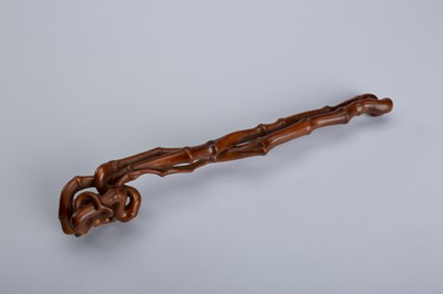Lot 715 - A ROOT WOOD RUYI SCEPTER, 19TH CENTURY