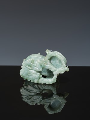 Lot 351 - AN ARCHAISTIC JADEITE ‘MYTHICAL BIRD’ GROUP OF TWO VESSELS AND COVERS, LATE QING DYNASTY TO REPUBLIC PERIOD